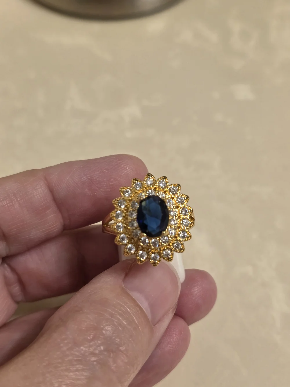 N/A elegant gold